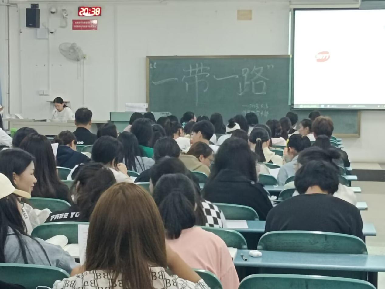 D19CEF06DDF5916A300D37CEC5B79836